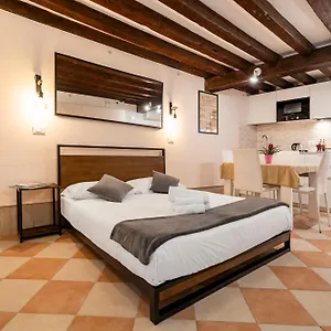 Fenix Colombina In Biennale - Your Little House Appartamento